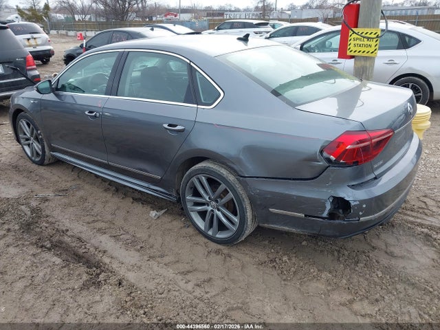 44396560 :رقم المزاد ، 1VWDT7A32HC056376 vin ، 2017 Volkswagen Passat 1.8t R-line مزاد بيع