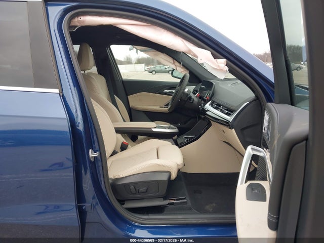 2025 BMW X1 WBX73EF01S5390576 Photo 4