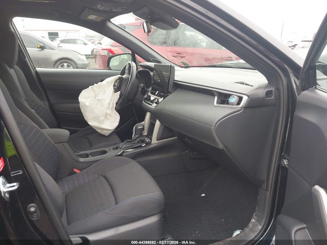 2025 TOYOTA COROLLA CROSS HYBRID 7MUFBABG1SV069645 Photo 4