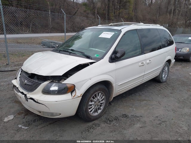 2003 CHRYSLER TOWN & COUNTRY 2C8GP64L03R271389 Photo 1