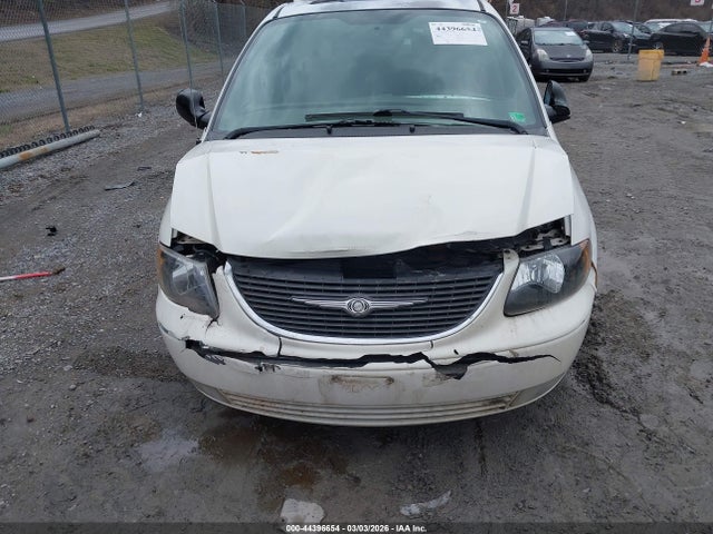 2003 CHRYSLER TOWN & COUNTRY 2C8GP64L03R271389 Photo 5