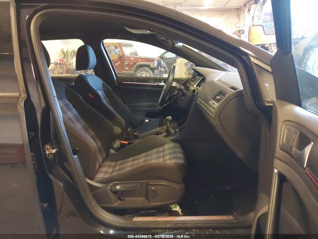 Продажа на аукционе авто 2019 Volkswagen Golf Gti 2.0t Autobahn/2.0t Rabbit Edition/2.0t S/2.0t Se, vin: 3VW5T7AU2KM005639, номер лота: 44396678