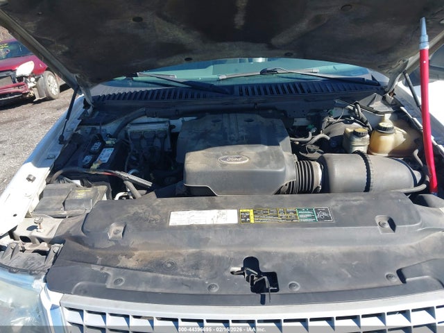 2004 Ford Expedition Xlt მანქანა იყიდება აუქციონზე, vin: 1FMPU16W94LB44764, აუქციონის ნომერი: 44396695