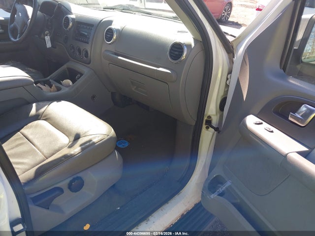 2004 Ford Expedition Xlt მანქანა იყიდება აუქციონზე, vin: 1FMPU16W94LB44764, აუქციონის ნომერი: 44396695