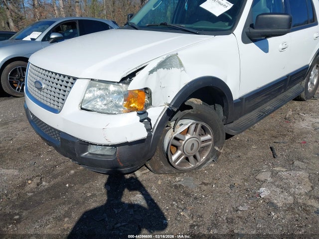 2004 Ford Expedition Xlt მანქანა იყიდება აუქციონზე, vin: 1FMPU16W94LB44764, აუქციონის ნომერი: 44396695