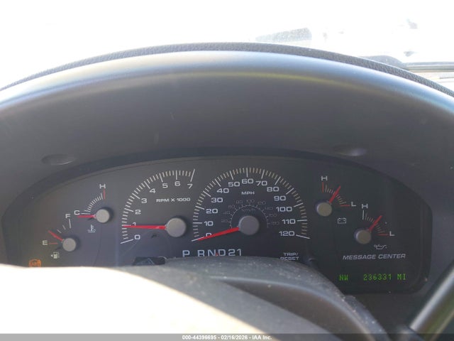 2004 Ford Expedition Xlt მანქანა იყიდება აუქციონზე, vin: 1FMPU16W94LB44764, აუქციონის ნომერი: 44396695