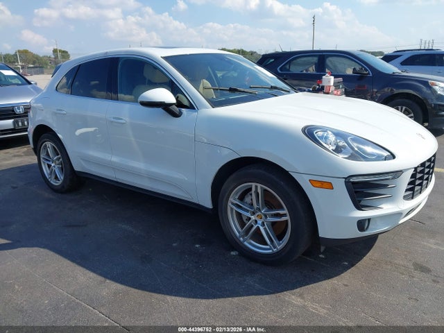 2017 PORSCHE MACAN WP1AB2A59HLB14303