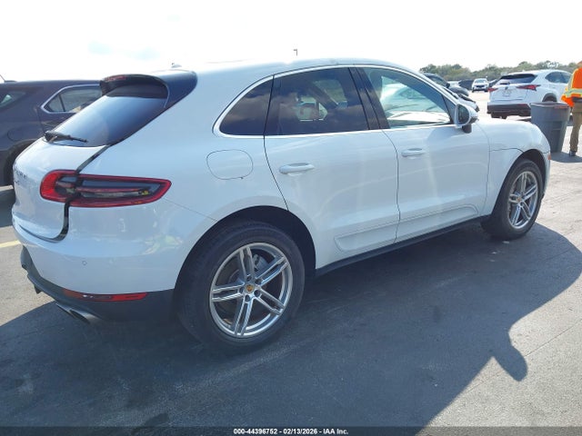 2017 PORSCHE MACAN WP1AB2A59HLB14303 Photo 3