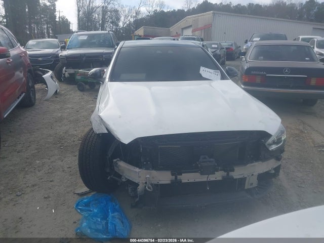 44396754 :رقم المزاد ، W1KAF4HB0PR152288 vin ، 2023 Mercedes-benz C 300 4matic مزاد بيع