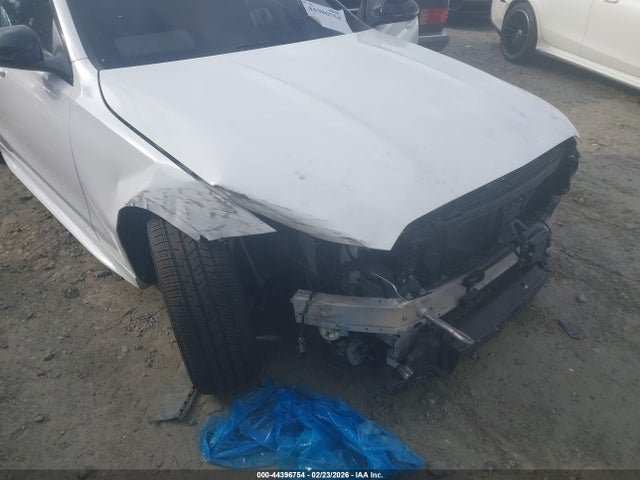 44396754 :رقم المزاد ، W1KAF4HB0PR152288 vin ، 2023 Mercedes-benz C 300 4matic مزاد بيع