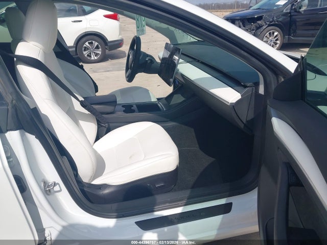 Продажа на аукционе авто 2022 Tesla Model 3 Long Range Dual Motor All-wheel Drive, vin: 5YJ3E1EB8NF128011, номер лота: 44396757
