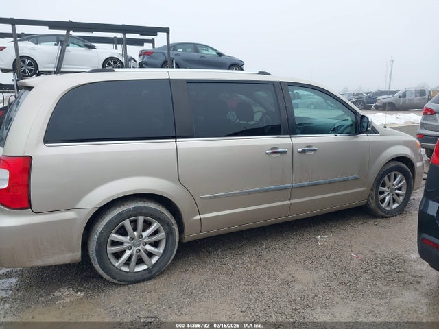 44396792 :رقم المزاد ، 2C4RC1GG0FR728861 vin ، 2015 Chrysler Town & Country Limited Platinum مزاد بيع