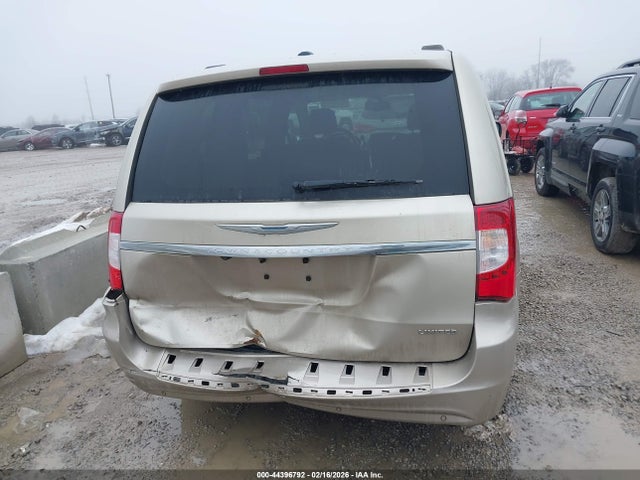44396792 :رقم المزاد ، 2C4RC1GG0FR728861 vin ، 2015 Chrysler Town & Country Limited Platinum مزاد بيع
