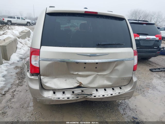 44396792 :رقم المزاد ، 2C4RC1GG0FR728861 vin ، 2015 Chrysler Town & Country Limited Platinum مزاد بيع