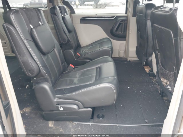 44396792 :رقم المزاد ، 2C4RC1GG0FR728861 vin ، 2015 Chrysler Town & Country Limited Platinum مزاد بيع