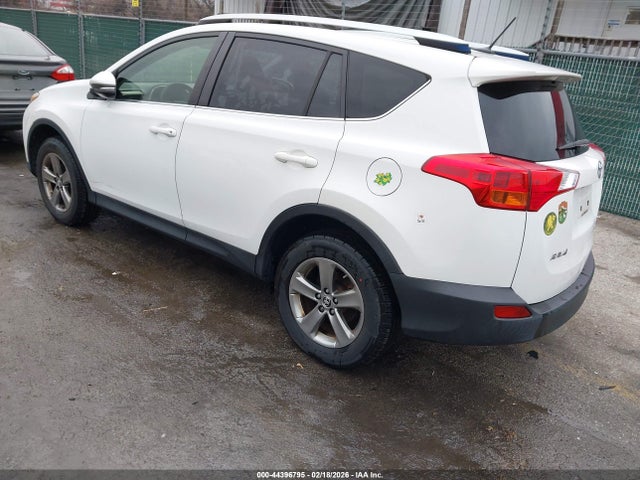 2015 Toyota Rav4 Xle მანქანა იყიდება აუქციონზე, vin: JTMRFREV8FD158473, აუქციონის ნომერი: 44396795