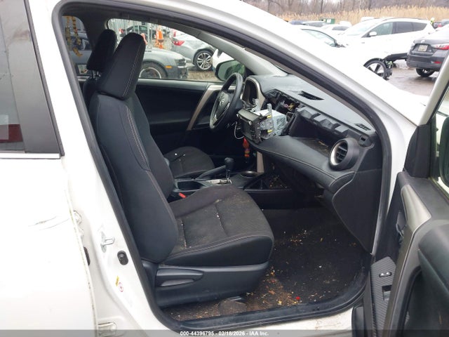 2015 Toyota Rav4 Xle მანქანა იყიდება აუქციონზე, vin: JTMRFREV8FD158473, აუქციონის ნომერი: 44396795