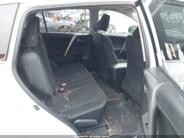 2015 Toyota Rav4 Xle მანქანა იყიდება აუქციონზე, vin: JTMRFREV8FD158473, აუქციონის ნომერი: 44396795