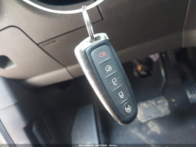 2019 Ford Escape Se მანქანა იყიდება აუქციონზე, vin: 1FMCU9GD2KUA37556, აუქციონის ნომერი: 44396819
