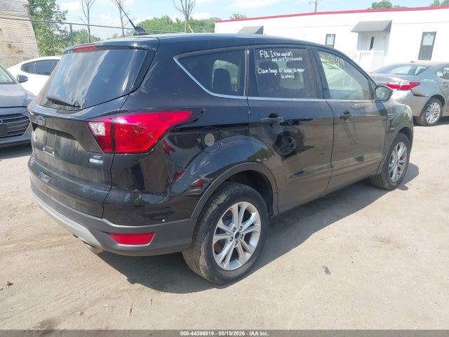 2019 Ford Escape Se მანქანა იყიდება აუქციონზე, vin: 1FMCU9GD2KUA37556, აუქციონის ნომერი: 44396819