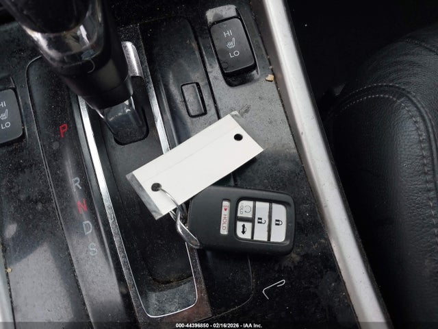 1HGCR3F96GA019085 Honda Accord Touring