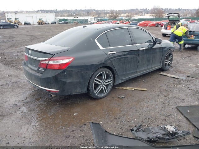 1HGCR3F96GA019085 Honda Accord Touring
