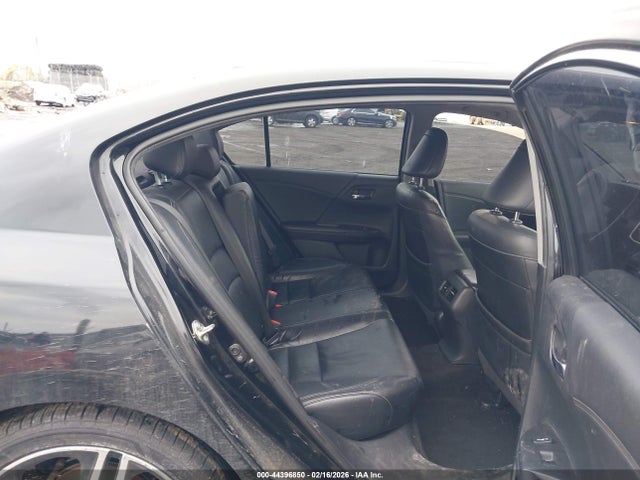 1HGCR3F96GA019085 Honda Accord Touring