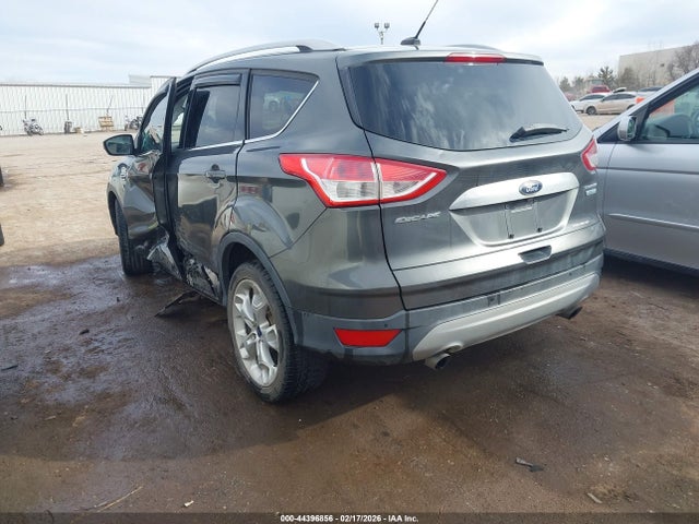 44396856 :رقم المزاد ، 1FMCU0J91GUC57715 vin ، 2016 Ford Escape Titanium مزاد بيع