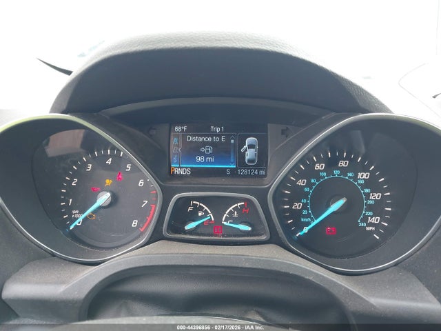 44396856 :رقم المزاد ، 1FMCU0J91GUC57715 vin ، 2016 Ford Escape Titanium مزاد بيع