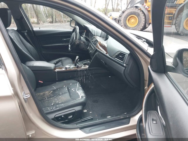 44396860 :رقم المزاد ، WBA3B5C56EP543828 vin ، 2014 Bmw 328i Xdrive مزاد بيع