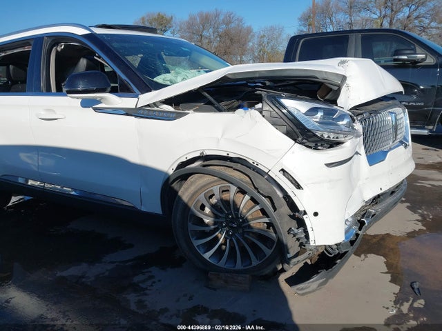 Продаж на аукціоні авто 2023 Lincoln Aviator Reserve, vin: 5LM5J7WC6PGL04165, номер лоту: 44396889