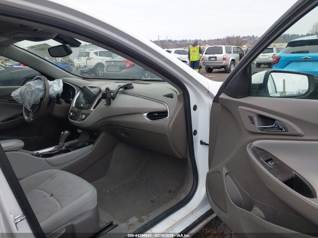 1G1ZE5ST9GF345413 Chevrolet MALIBU 1LT