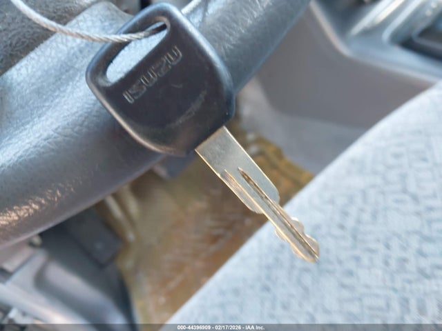 2000 ISUZU RODEO 4S2CK58W3Y4301660 Photo 10
