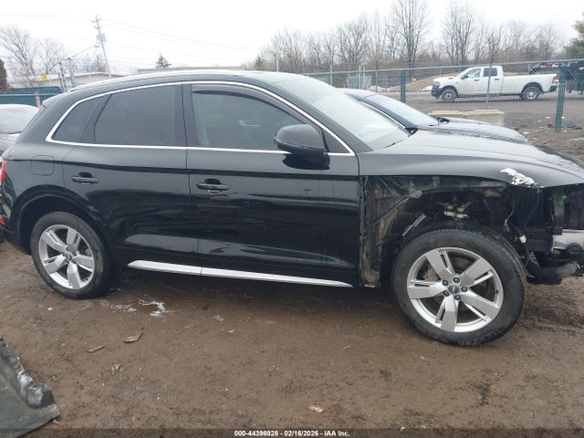 Продаж на аукціоні авто 2018 Audi Q5 2.0t Premium/2.0t Tech Premium, vin: WA1BNAFY1J2203847, номер лоту: 44396928