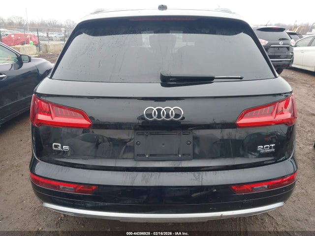 Продаж на аукціоні авто 2018 Audi Q5 2.0t Premium/2.0t Tech Premium, vin: WA1BNAFY1J2203847, номер лоту: 44396928