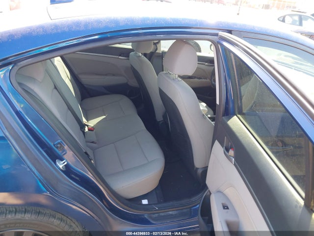 2018 HYUNDAI ELANTRA 5NPD84LF7JH312130 Photo 7