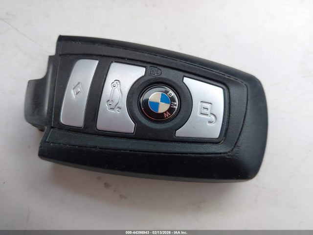 Продажа на аукционе авто 2011 Bmw 528i, vin: WBAFR1C59BC749553, номер лота: 44396943