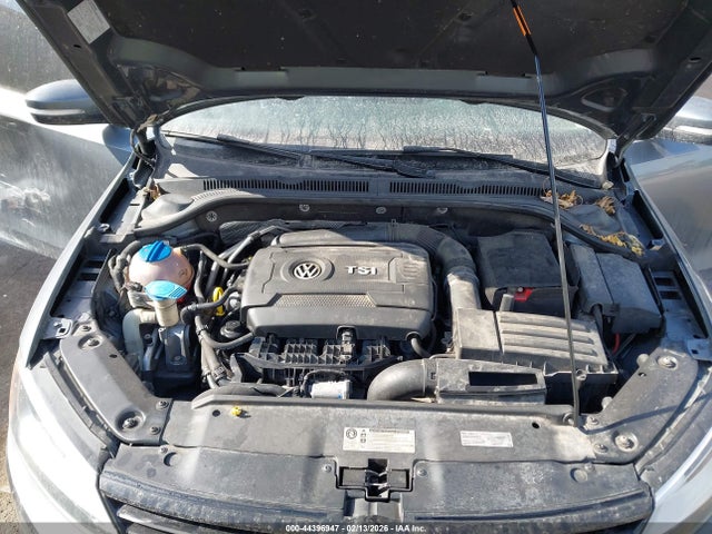 2014 Volkswagen Jetta 1.8t Se მანქანა იყიდება აუქციონზე, vin: 3VWD07AJ2EM387833, აუქციონის ნომერი: 44396947