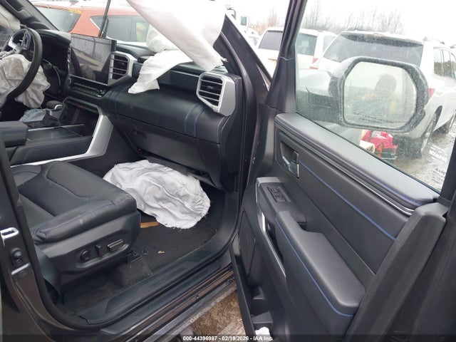 Toyota Tundra Platinum 2025 5TFNA5EC6SX039558 Image 5
