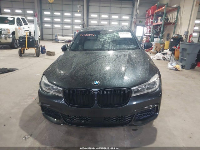 WBA7F2C57GG416061 BMW 750i Xdrive