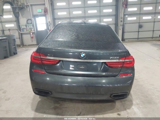 BMW 750i Xdrive 2016 WBA7F2C57GG416061 Image 16