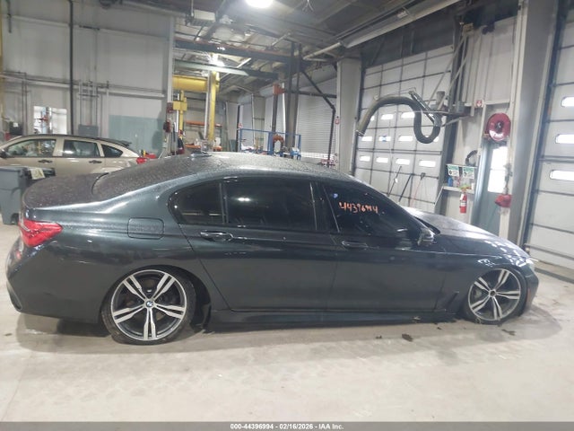 BMW 750i Xdrive 2016 WBA7F2C57GG416061 Image 6