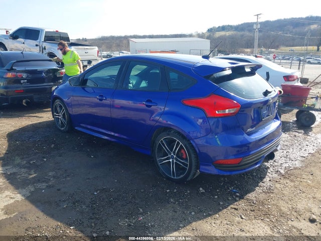 2015 FORD FOCUS ST 1FADP3L97FL304559 Photo 2