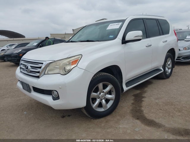 2011 LEXUS GX 460 JTJBM7FX8B5029646 Photo 1