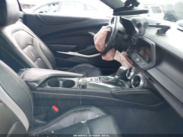 2017 CHEVROLET CAMARO 1G1FD3DS7H0156925 Photo 4