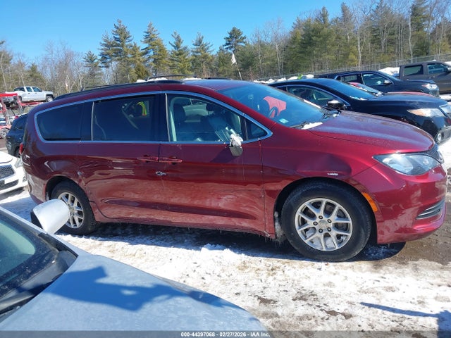 44397068 :رقم المزاد ، 2C4RC1DGXLR148162 vin ، 2020 Chrysler Voyager Lxi مزاد بيع