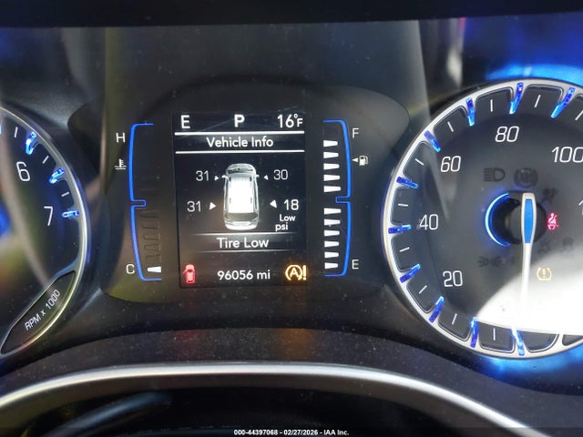44397068 :رقم المزاد ، 2C4RC1DGXLR148162 vin ، 2020 Chrysler Voyager Lxi مزاد بيع