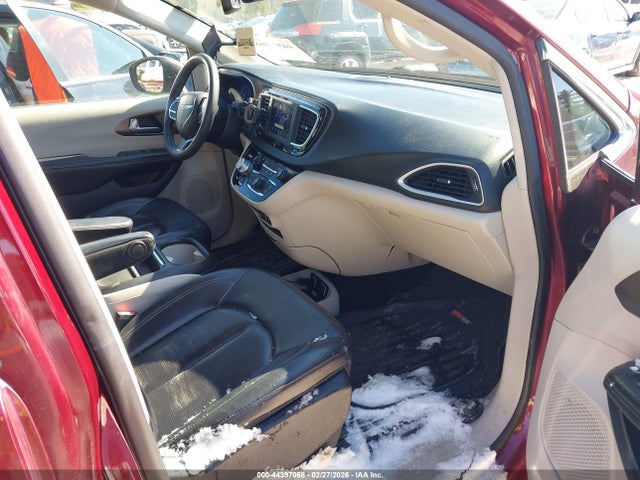 44397068 :رقم المزاد ، 2C4RC1DGXLR148162 vin ، 2020 Chrysler Voyager Lxi مزاد بيع