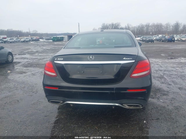 Aukcja sprzedaży 2017 Mercedes-benz E 300 4matic, vin: WDDZF4KB5HA192104, numer aukcji: 44397093