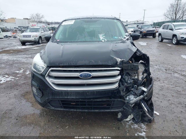 1FMCU9G98HUA95496 Ford ESCAPE SE